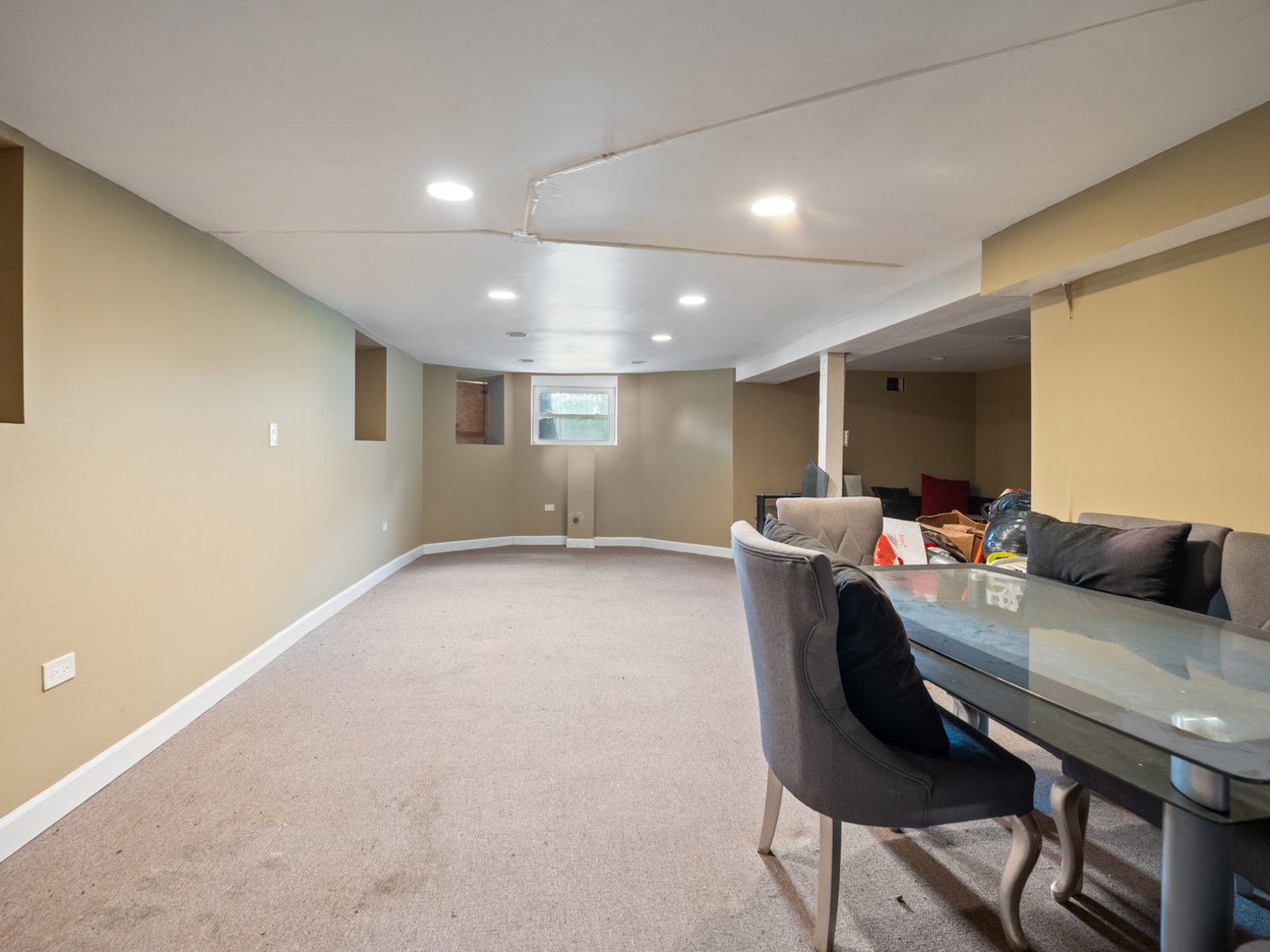 4200 W Wilcox Street, Chicago, IL 60624