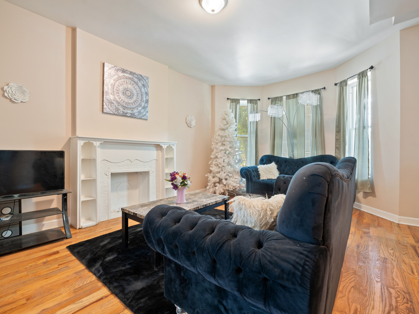 4200 W Wilcox Street, Chicago, IL 60624