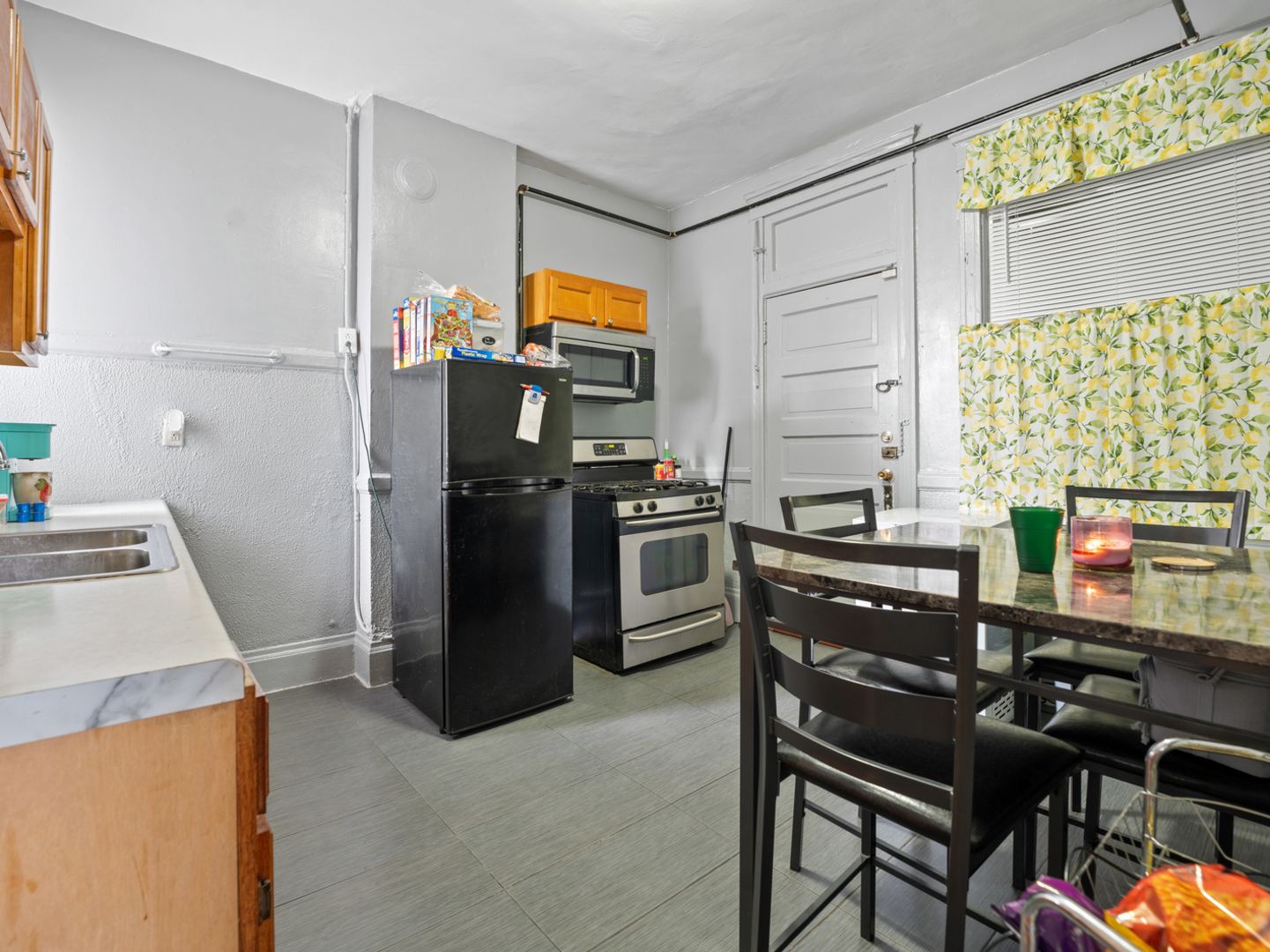 4200 W Wilcox Street, Chicago, IL 60624