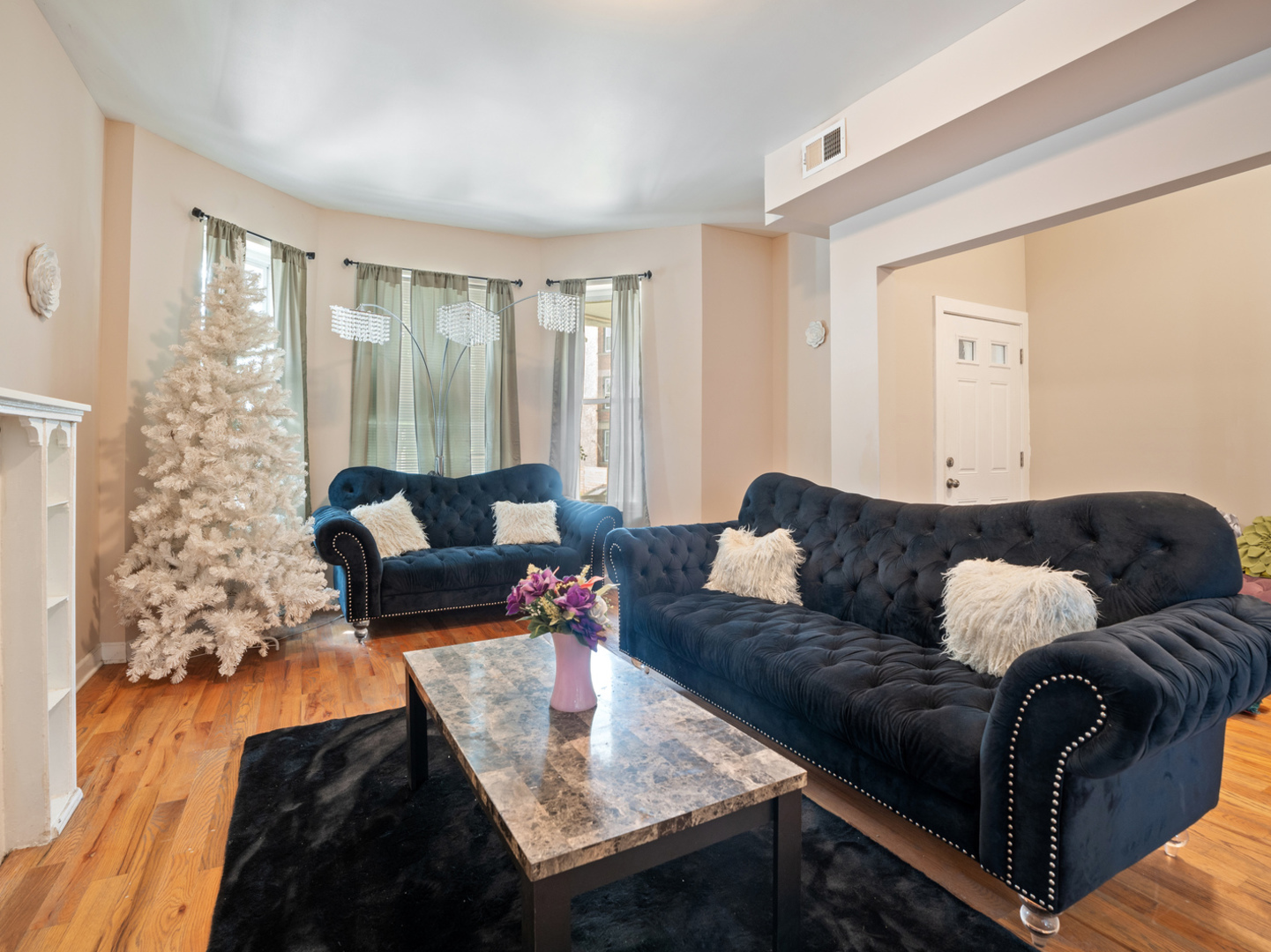 4200 W Wilcox Street, Chicago, IL 60624