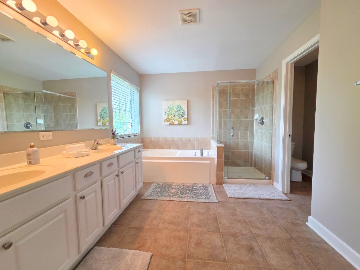 10174 Hopkins Street, Huntley, IL 60142