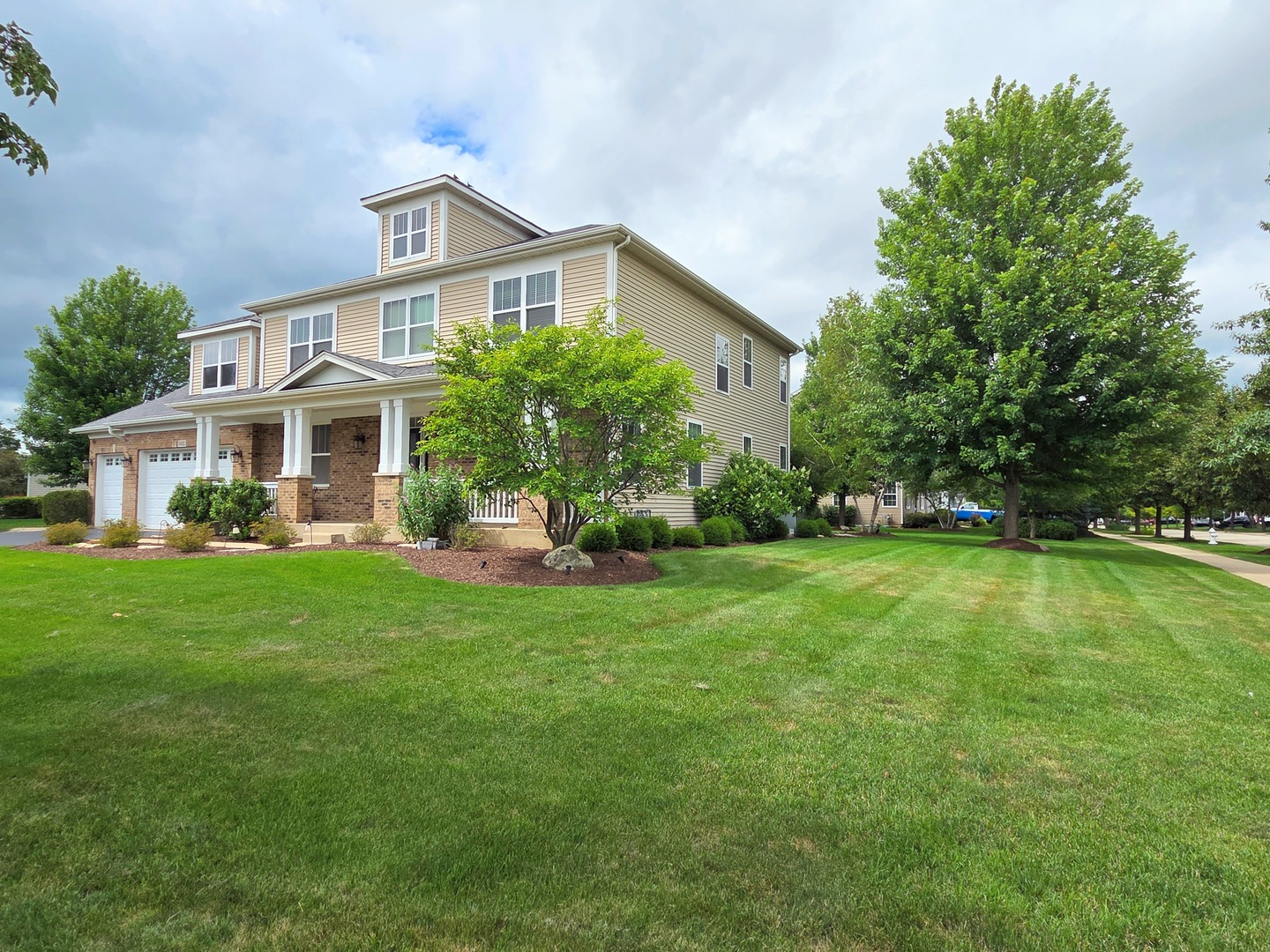 10174 Hopkins Street, Huntley, IL 60142