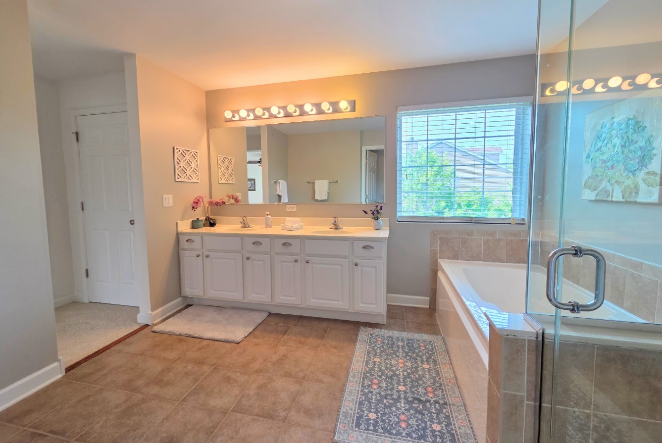 10174 Hopkins Street, Huntley, IL 60142