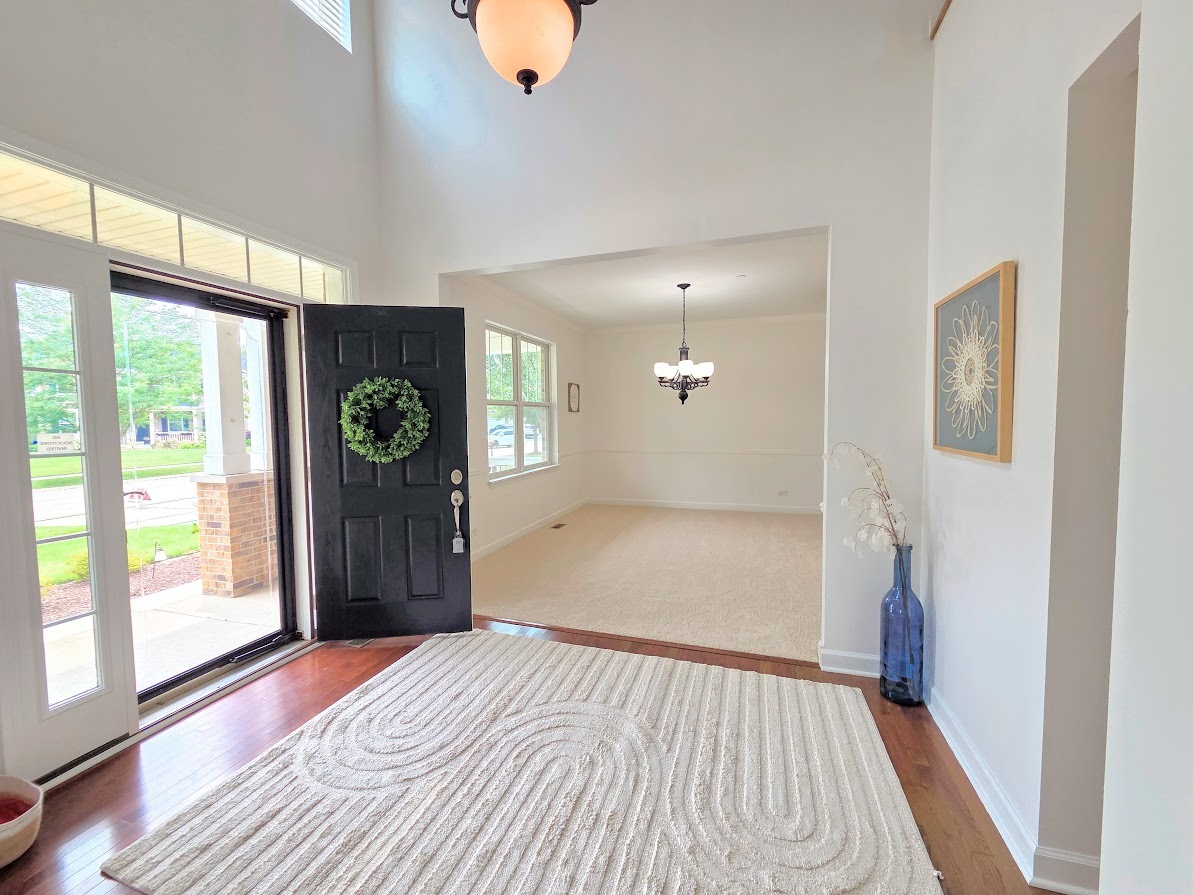 10174 Hopkins Street, Huntley, IL 60142