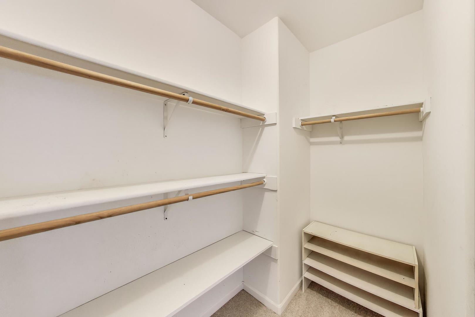 12354 S Blue Water Parkway, Plainfield, IL 60585