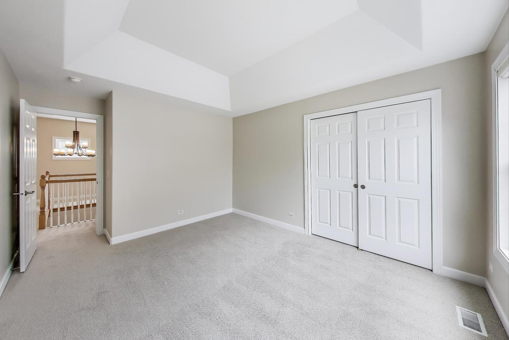 12354 S Blue Water Parkway, Plainfield, IL 60585