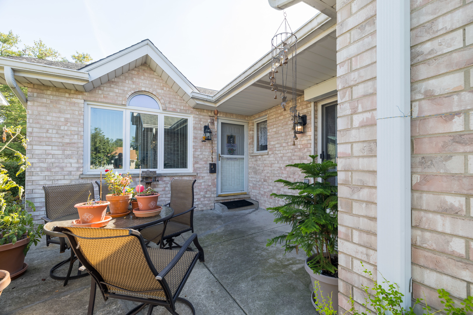 16231 Lake Villa Avenue, Tinley Park, IL 60477