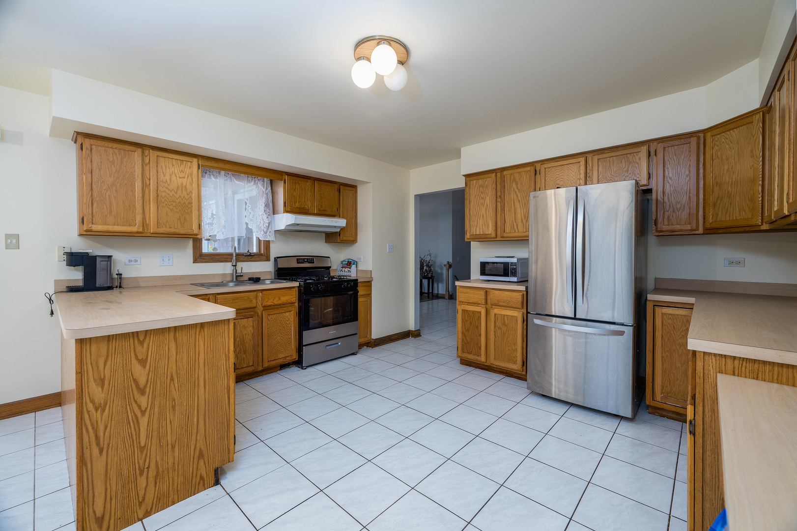 16231 Lake Villa Avenue, Tinley Park, IL 60477