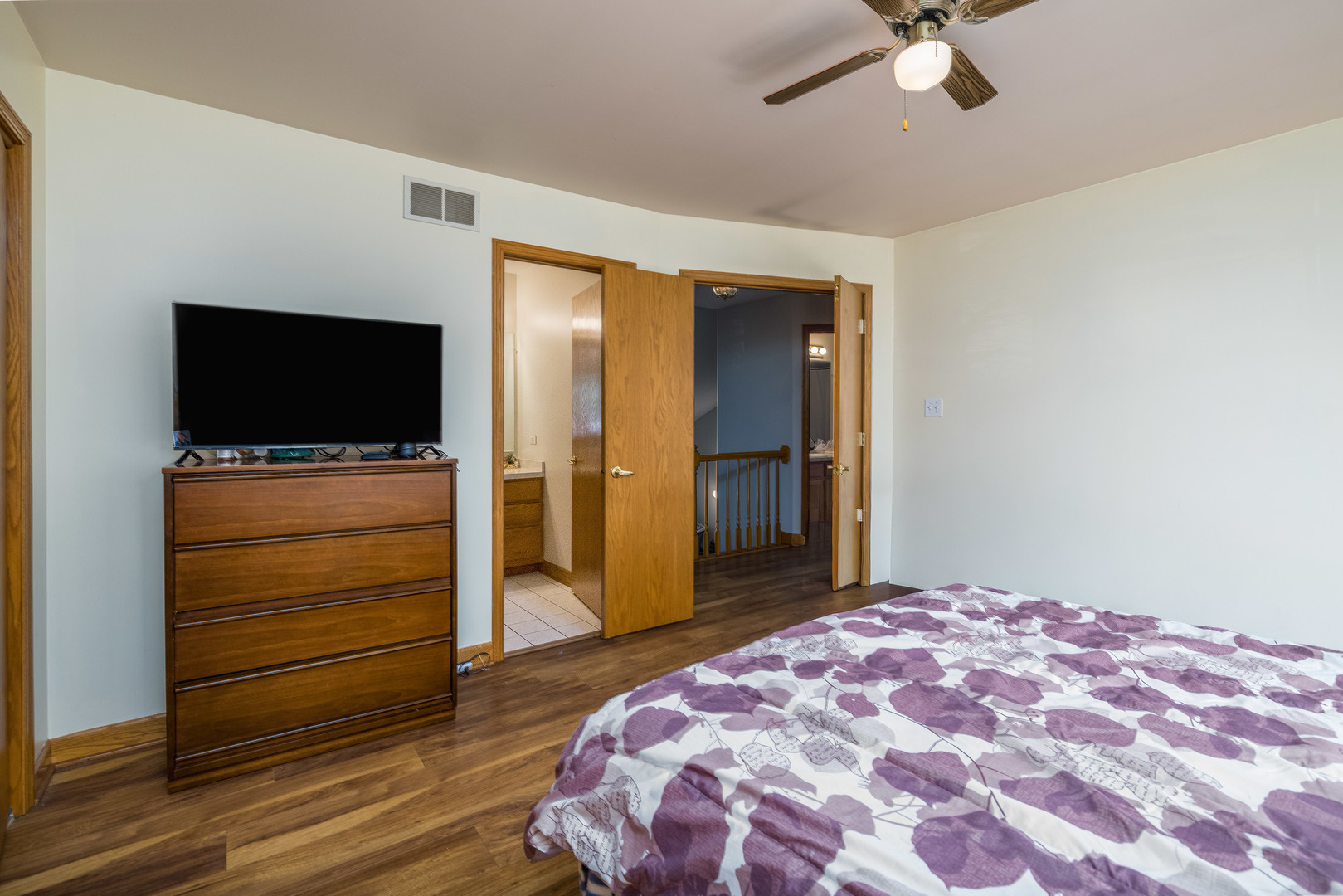 16231 Lake Villa Avenue, Tinley Park, IL 60477