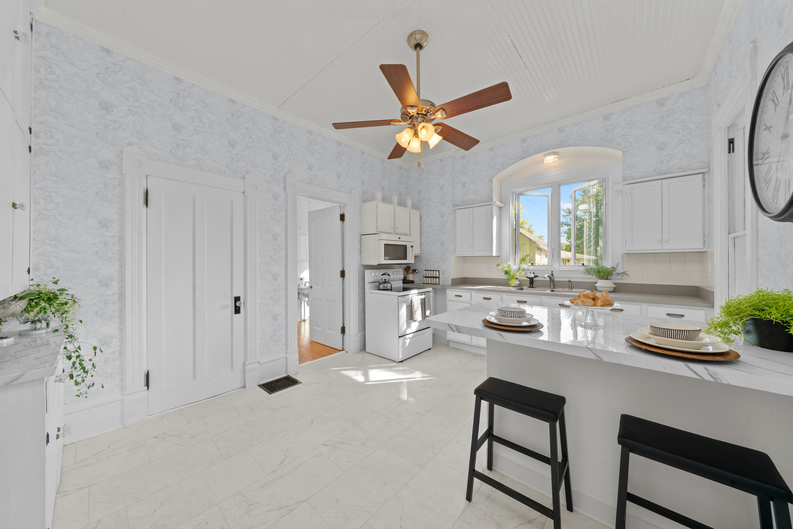 204 Lincoln Avenue, Big Rock, IL 60511