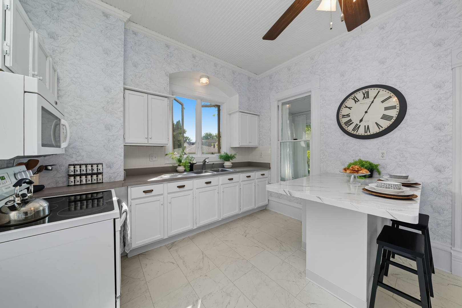 204 Lincoln Avenue, Big Rock, IL 60511