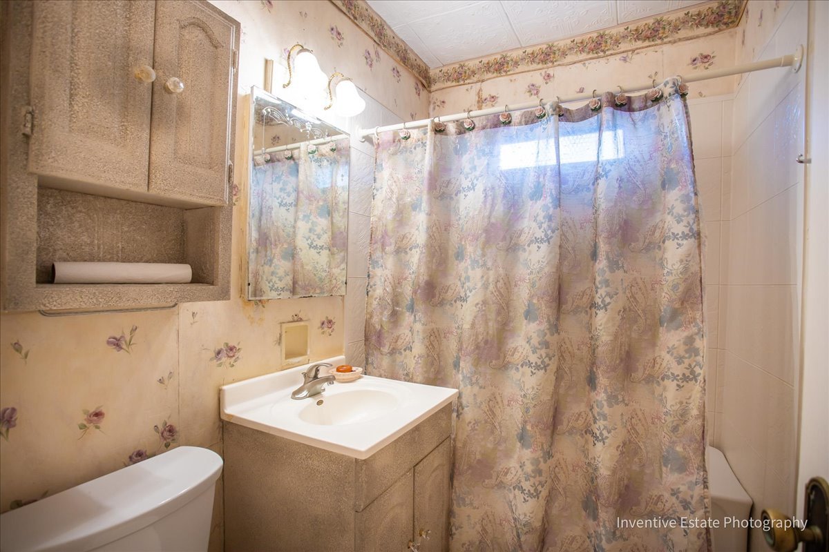 2300 W 112th Street, Chicago, IL 60643