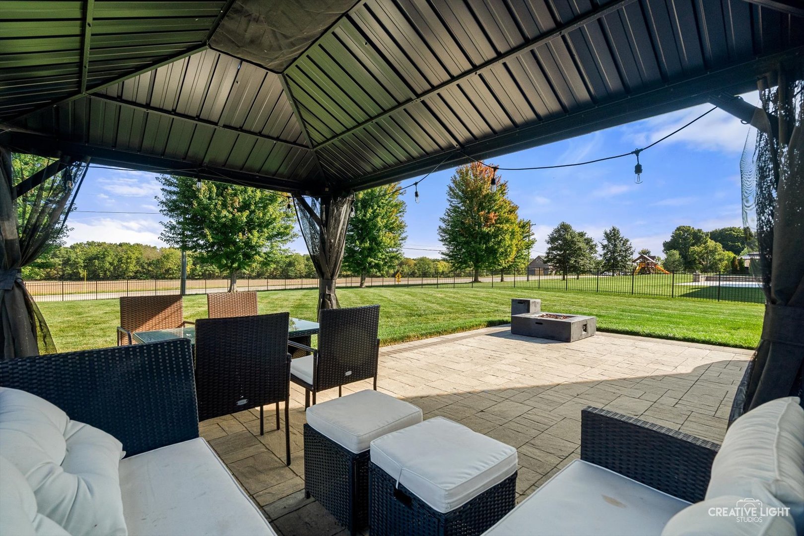 3689 Fletcher Court, Aurora, IL 60506