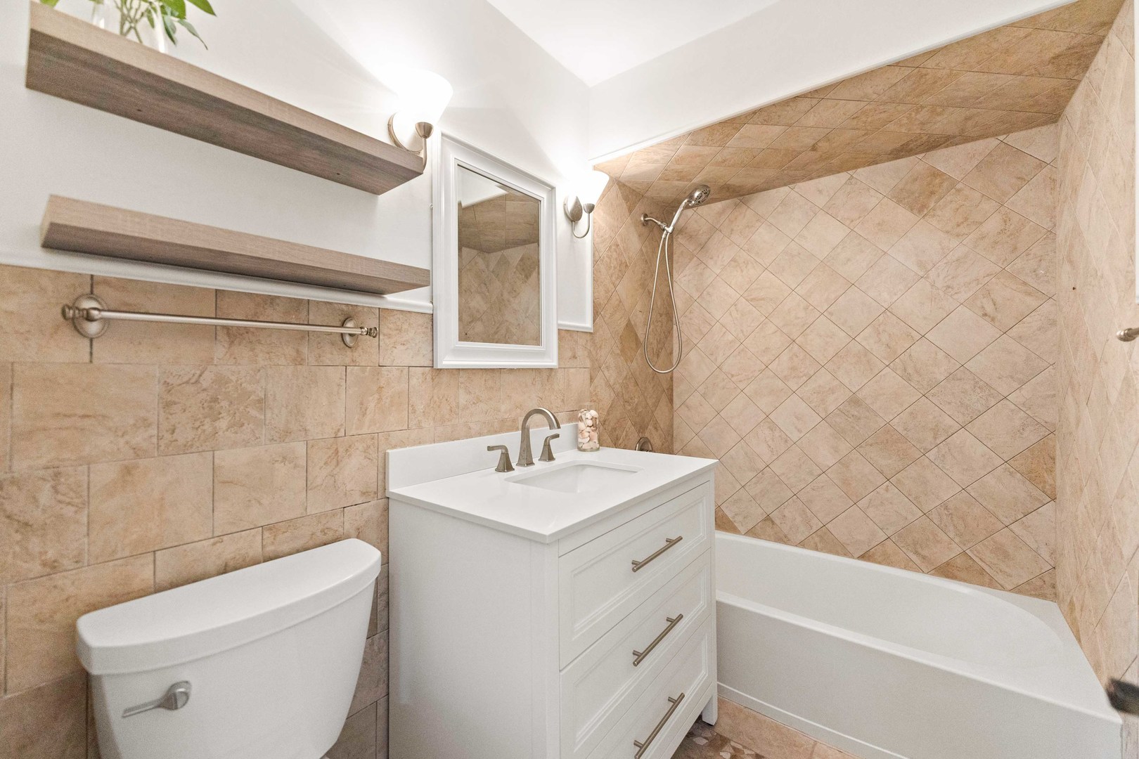 2226 S Goebbert Road #365, Arlington Heights, IL 60005