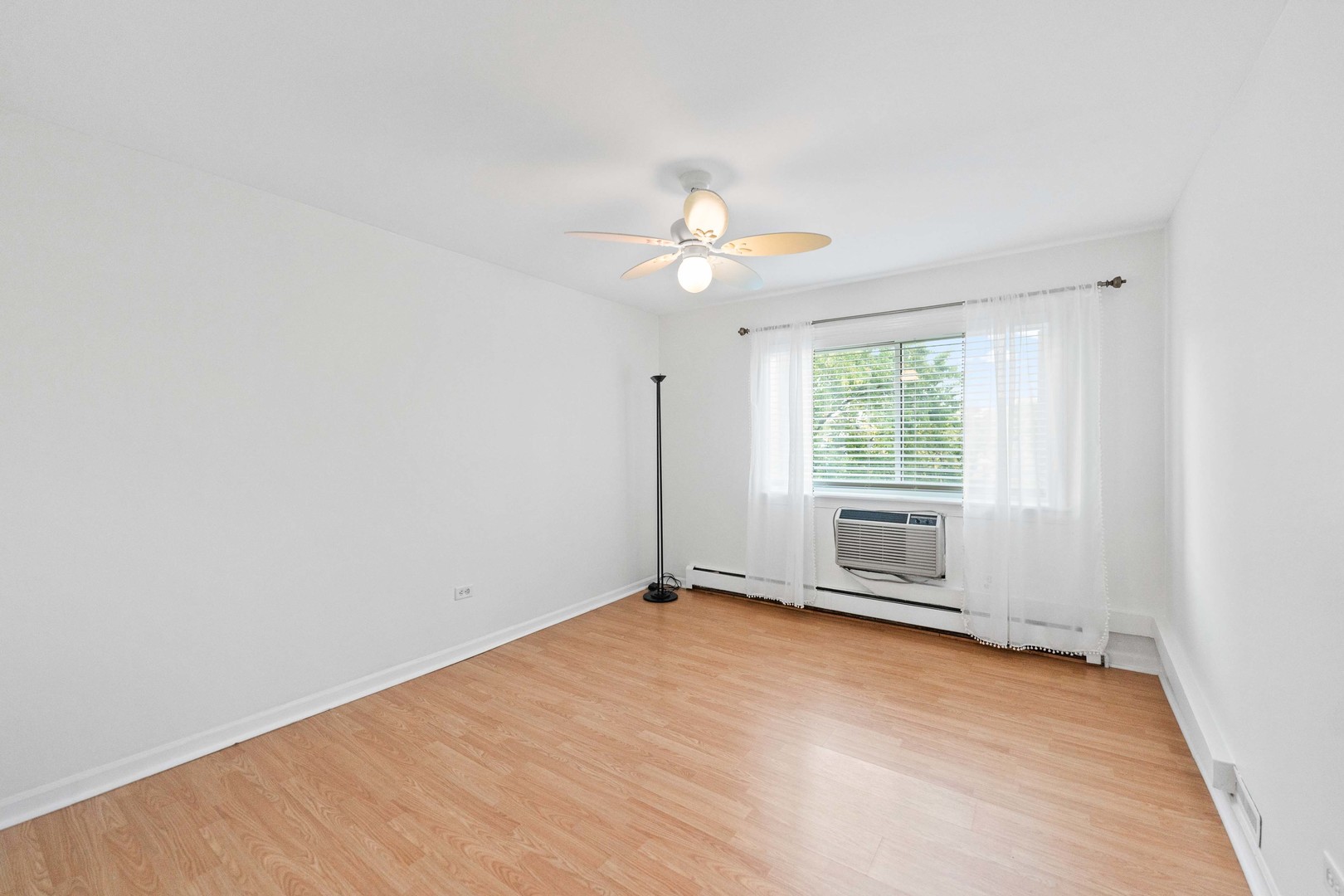 2226 S Goebbert Road #365, Arlington Heights, IL 60005