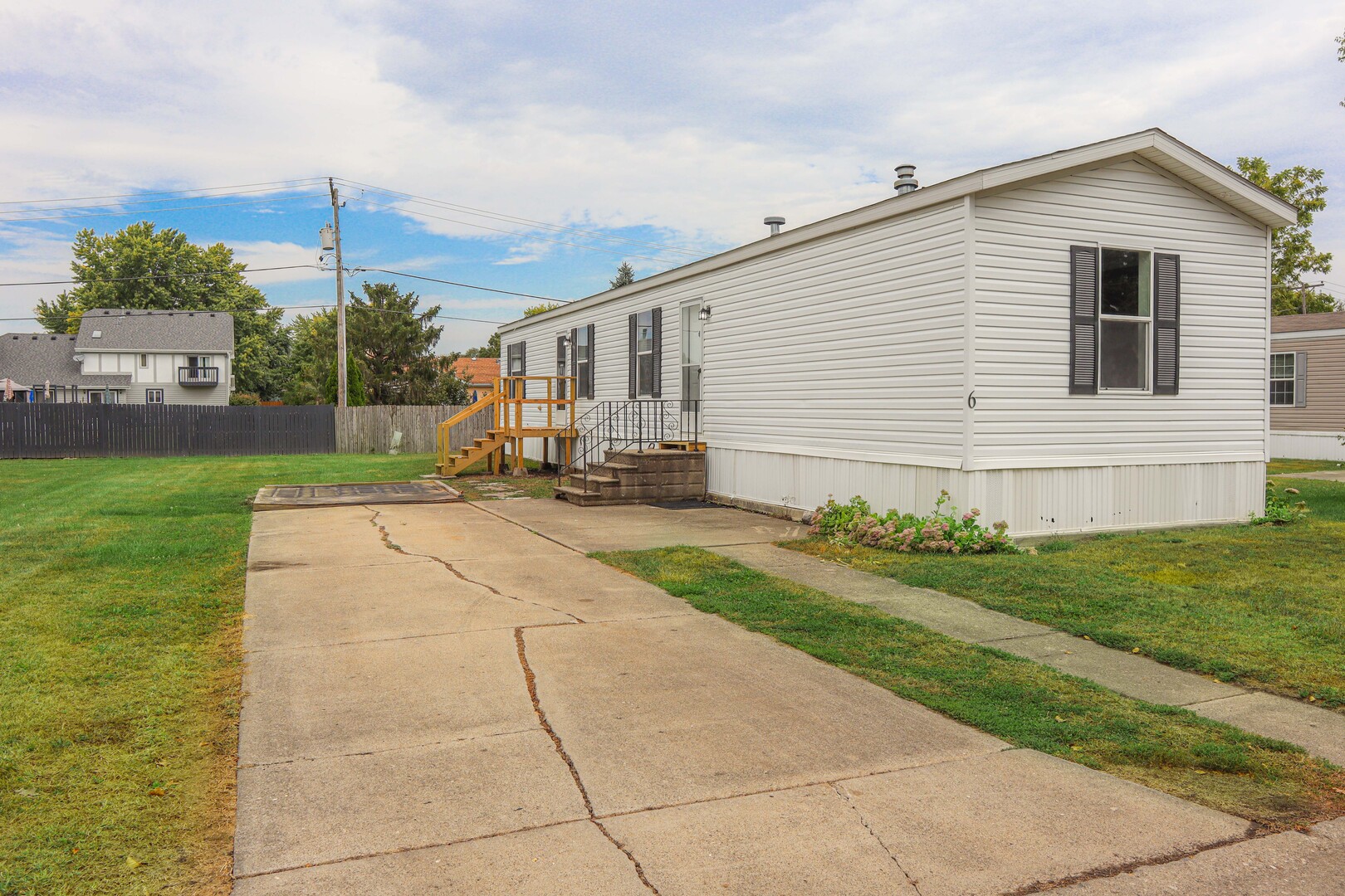 6 Countryside Estates, Sandwich, IL 60548