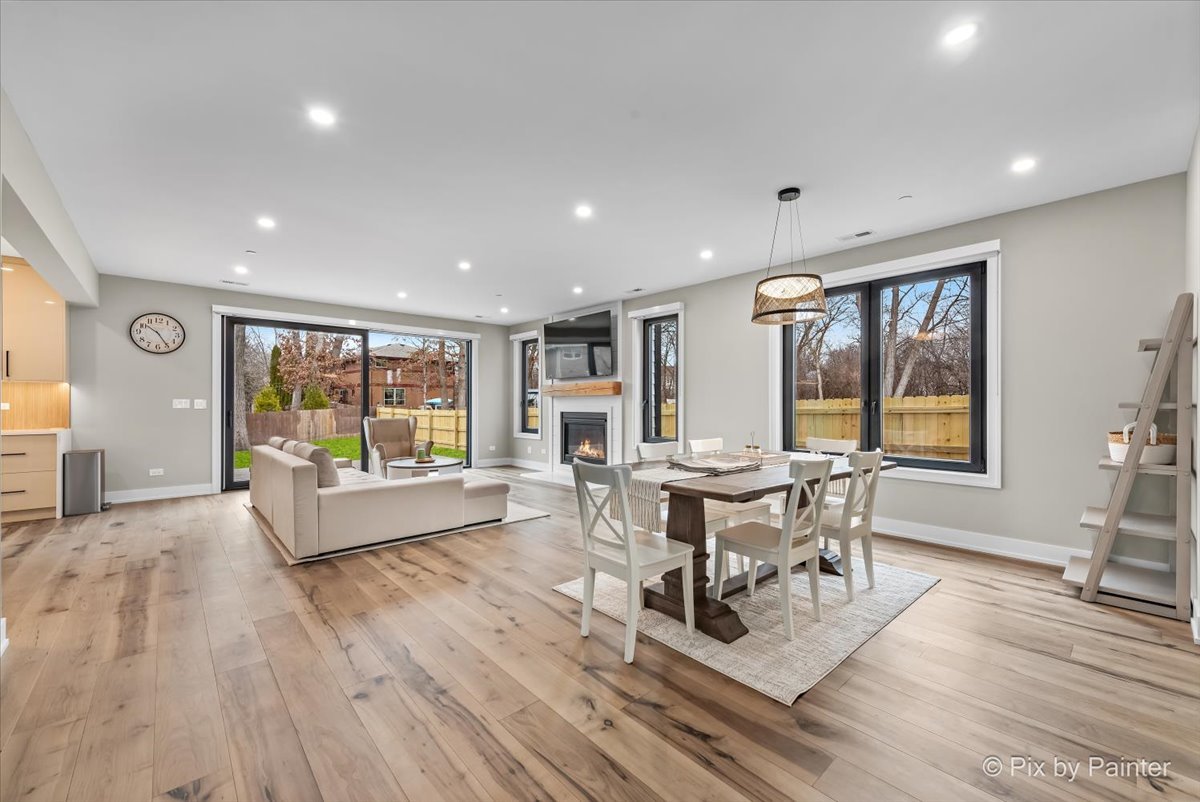 154 Oak Street, Lake Zurich, IL 60047