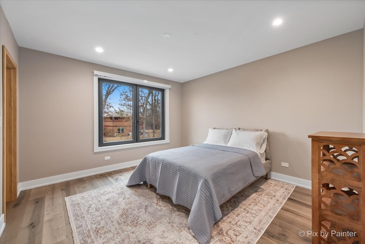 154 Oak Street, Lake Zurich, IL 60047