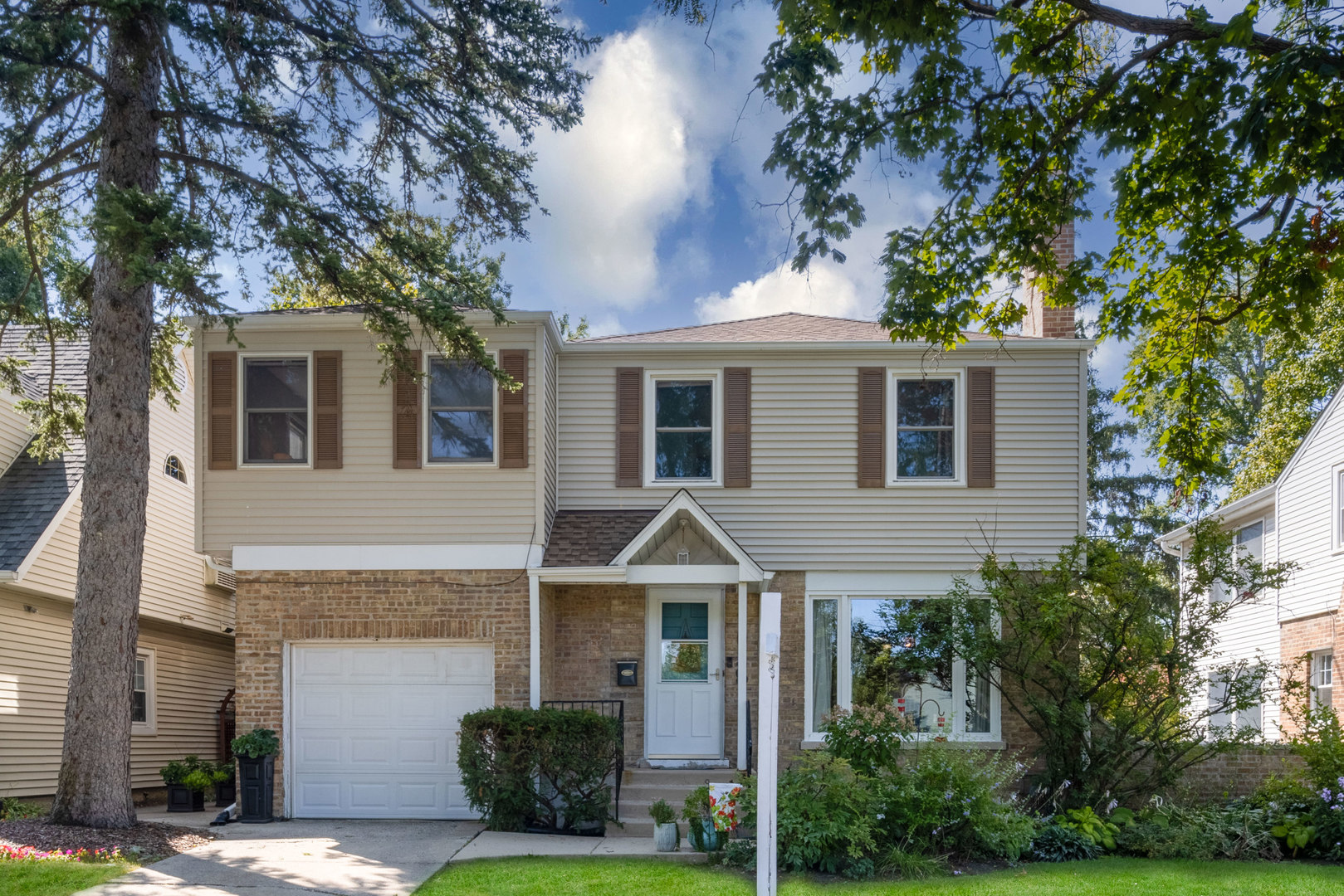 1015 Arthur Street, Park Ridge, IL 60068