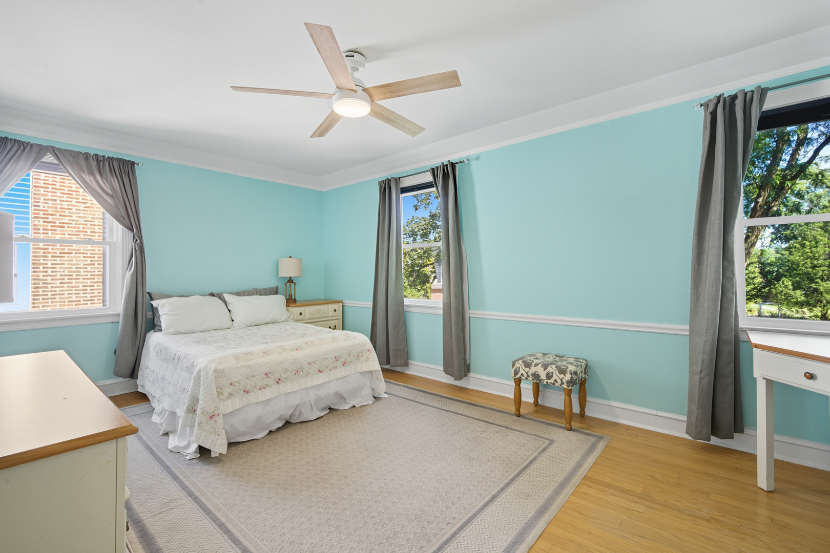 1015 Arthur Street, Park Ridge, IL 60068