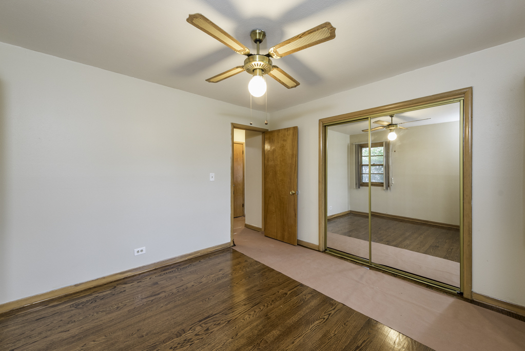 2712 W Grove Avenue, Waukegan, IL 60085
