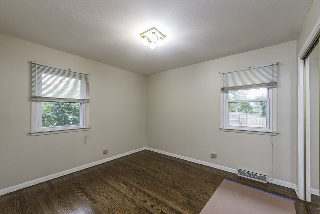 2712 W Grove Avenue, Waukegan, IL 60085