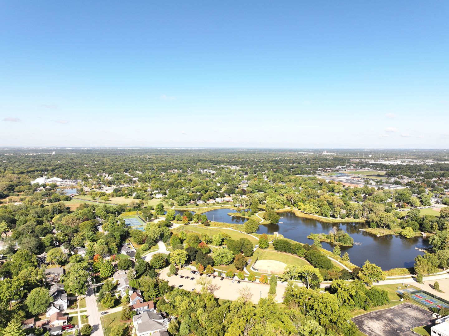 114 W Prairie Avenue, Wheaton, IL 60187
