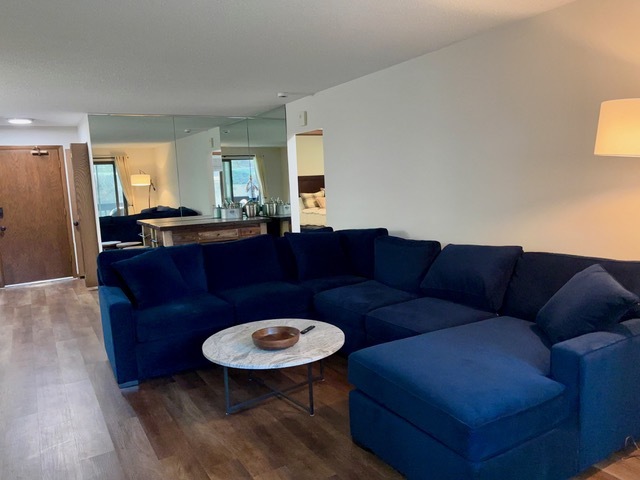 7737 W Golf Drive #101, Palos Heights, IL 60463