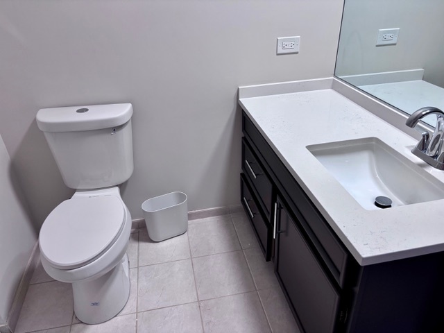 7737 W Golf Drive #101, Palos Heights, IL 60463