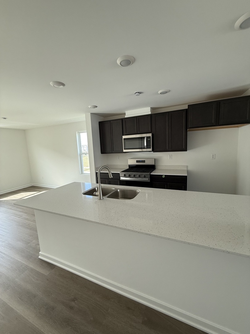 865 Briar Glen Court, Hampshire, IL 60140