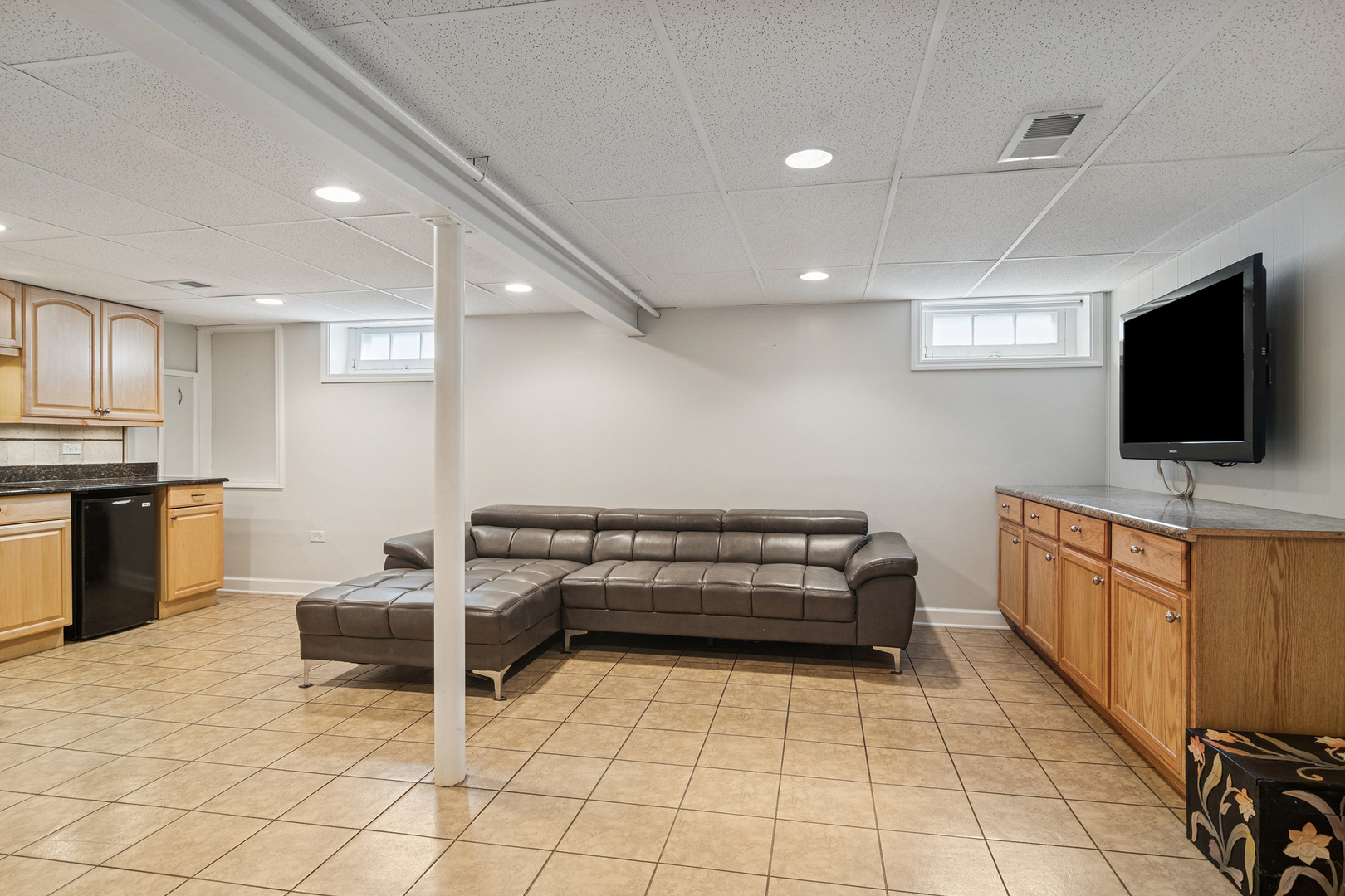 415 N Russel Street, Mount Prospect, IL 60056