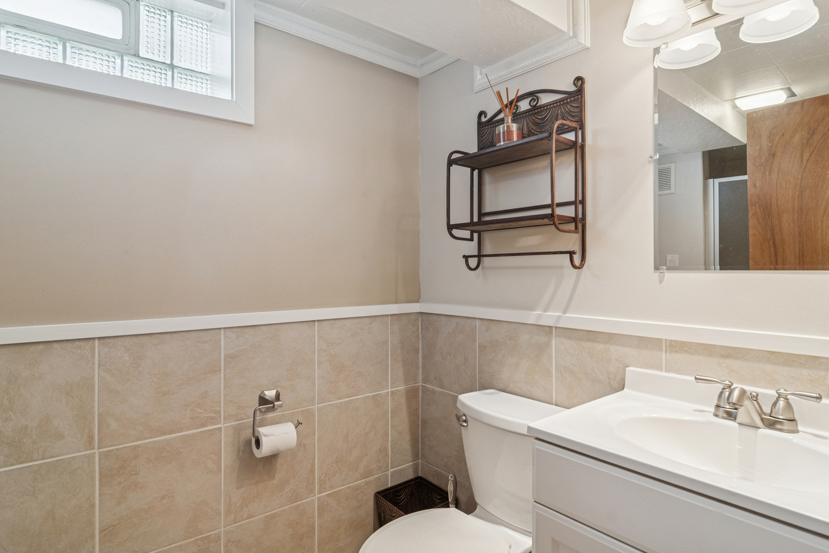 415 N Russel Street, Mount Prospect, IL 60056