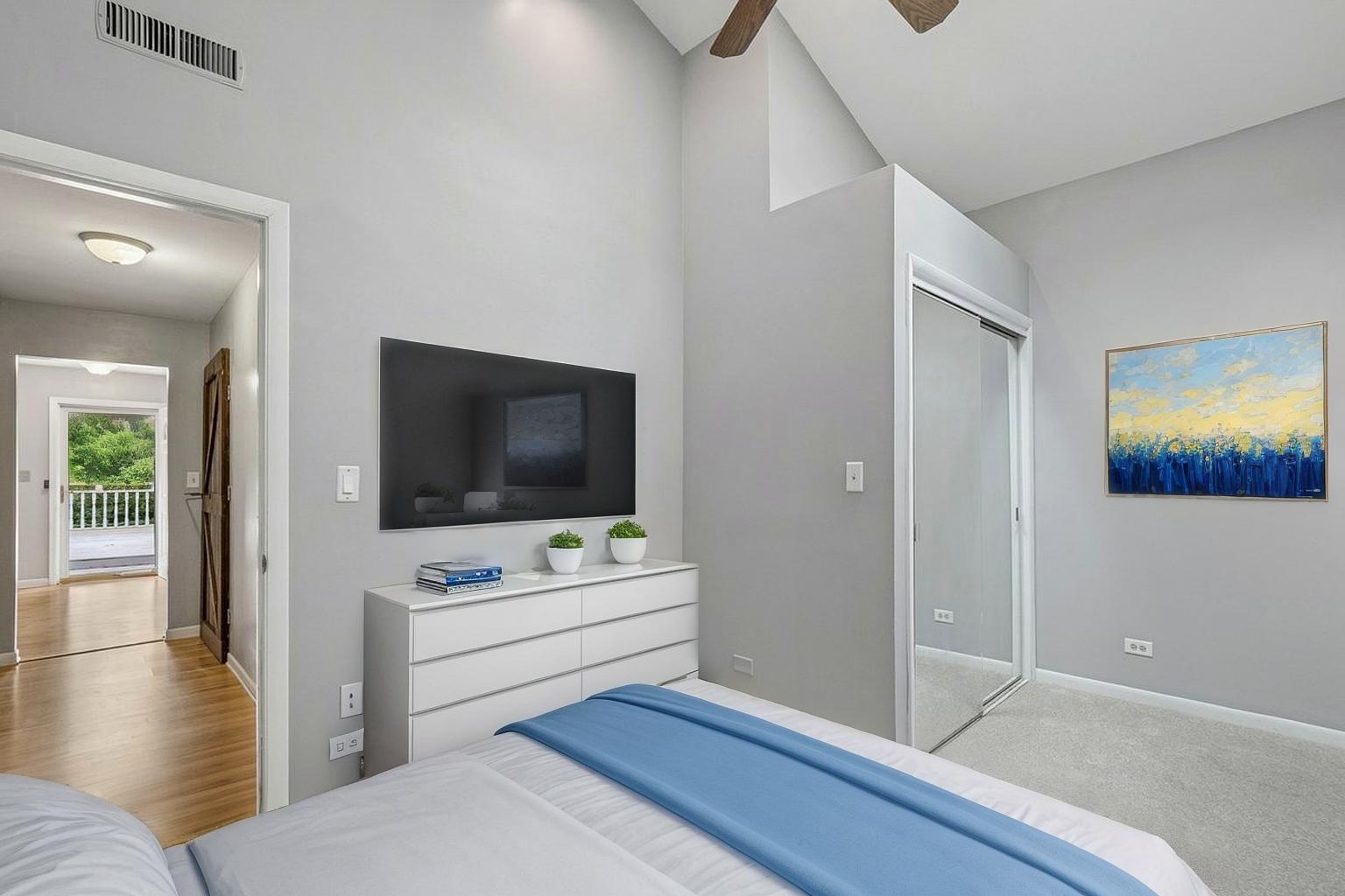 18124 W Avon Court, Grayslake, IL 60030