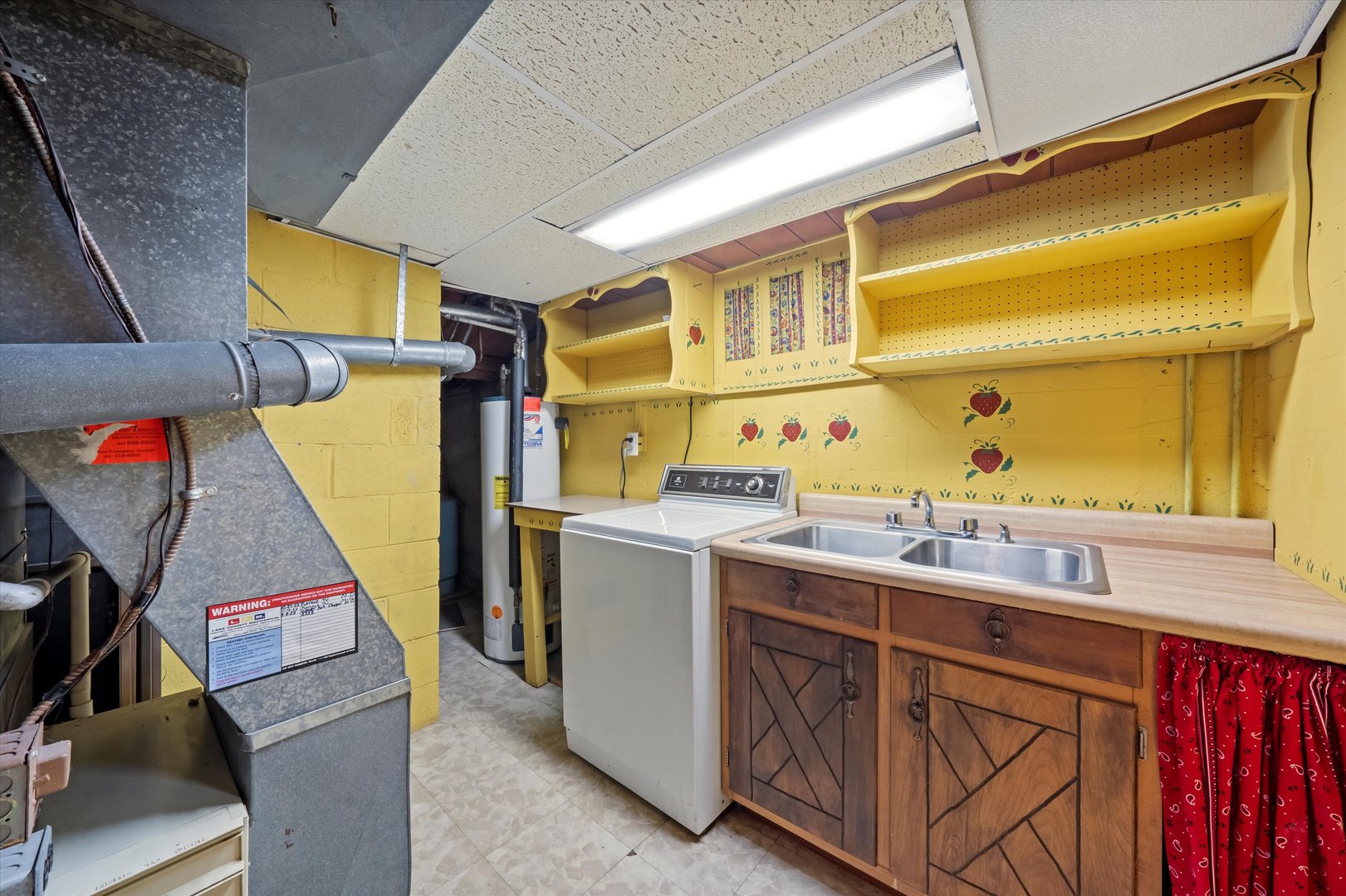 19953 W Grand Avenue, Lindenhurst, IL 60046