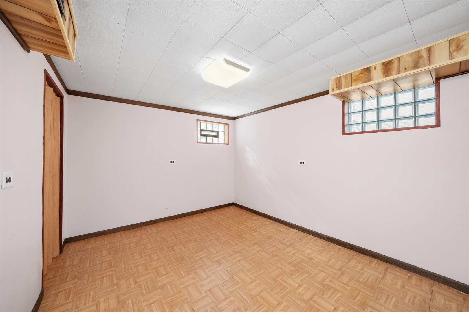 3905 W 81st Place, Chicago, IL 60652