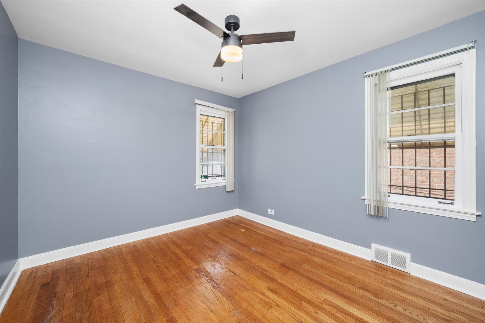 3905 W 81st Place, Chicago, IL 60652