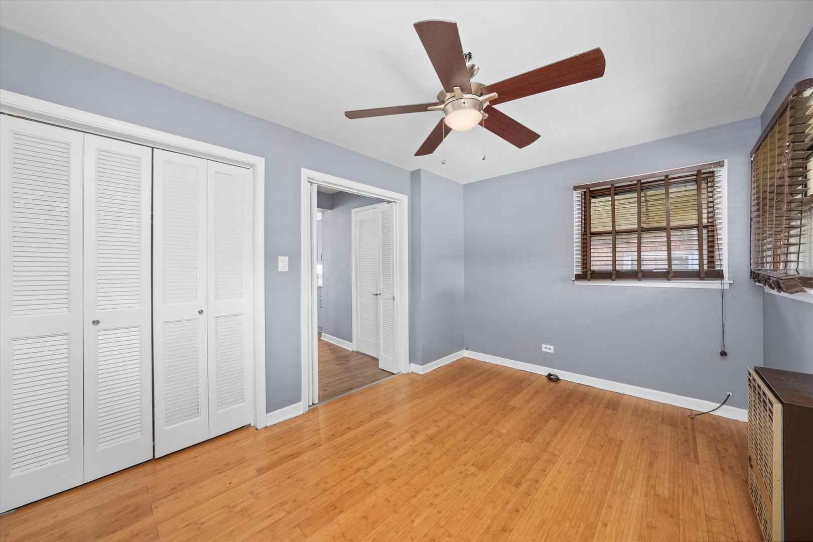 3905 W 81st Place, Chicago, IL 60652