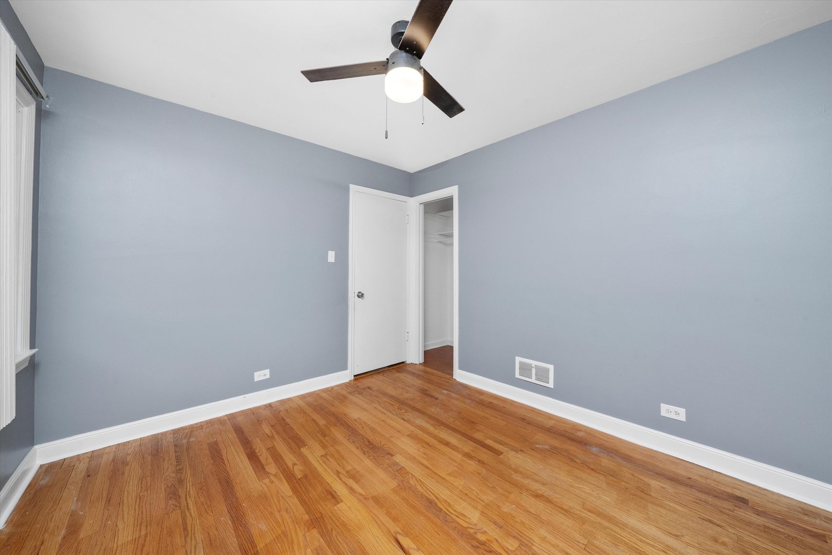 3905 W 81st Place, Chicago, IL 60652