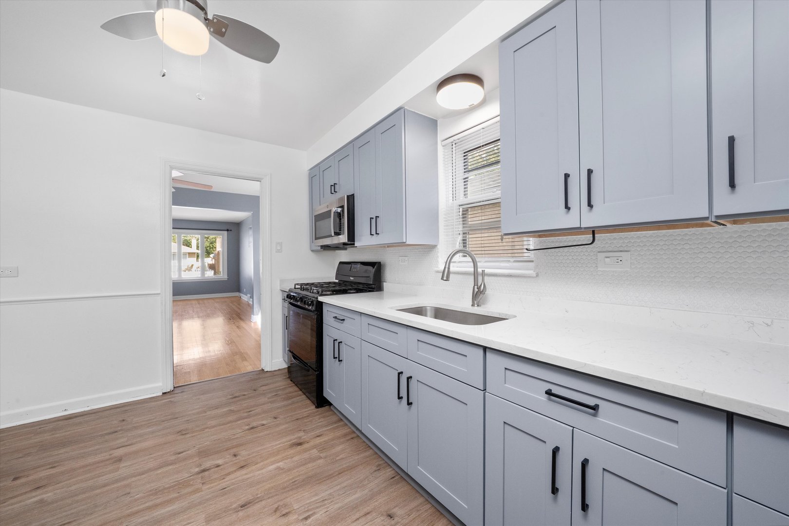 3905 W 81st Place, Chicago, IL 60652