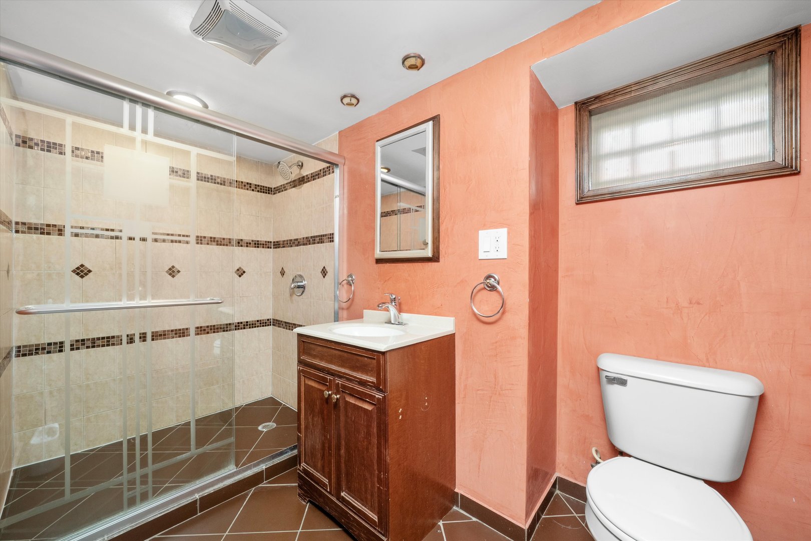 3905 W 81st Place, Chicago, IL 60652