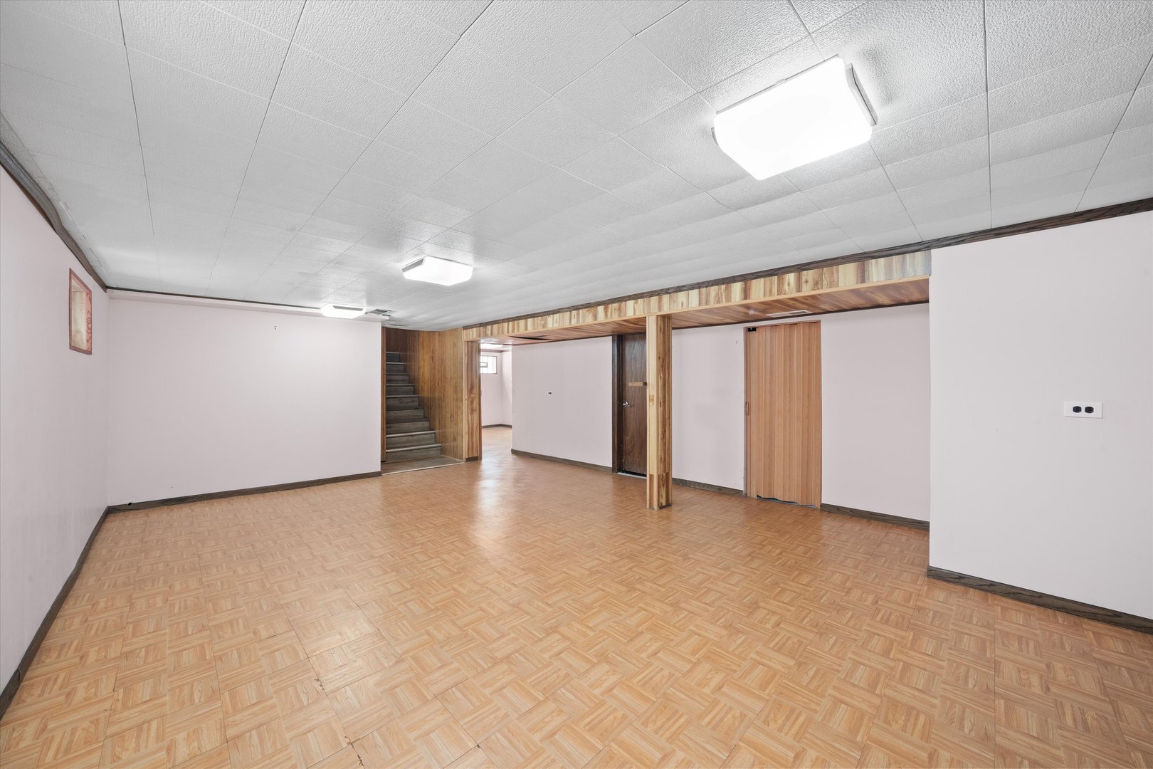 3905 W 81st Place, Chicago, IL 60652