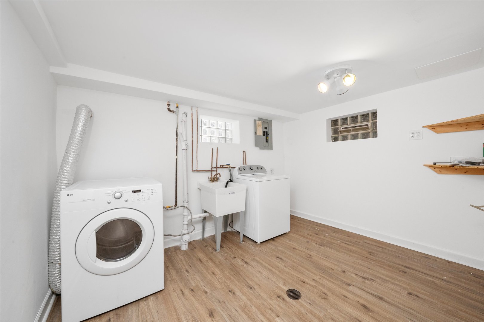 3905 W 81st Place, Chicago, IL 60652