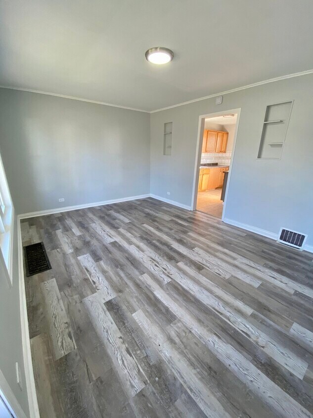 16764 Trapet Avenue, Hazel Crest, IL 60429