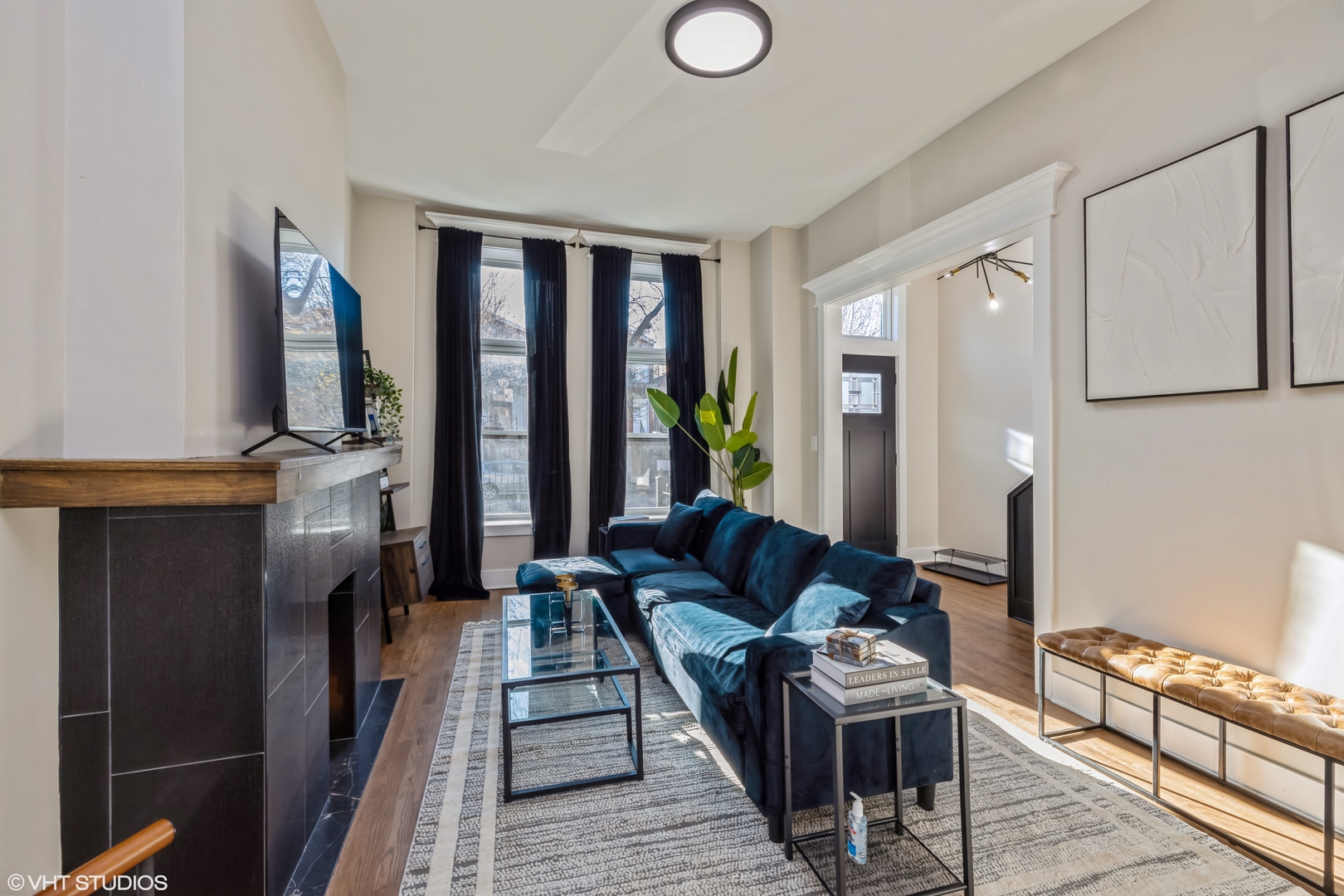 2452 W Lexington Street, Chicago, IL 60612