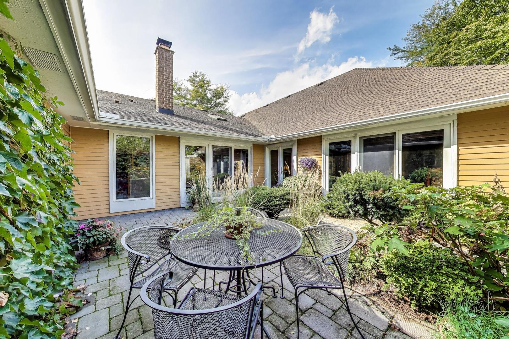 1 Foxcroft On Auburn, Rolling Meadows, IL 60008
