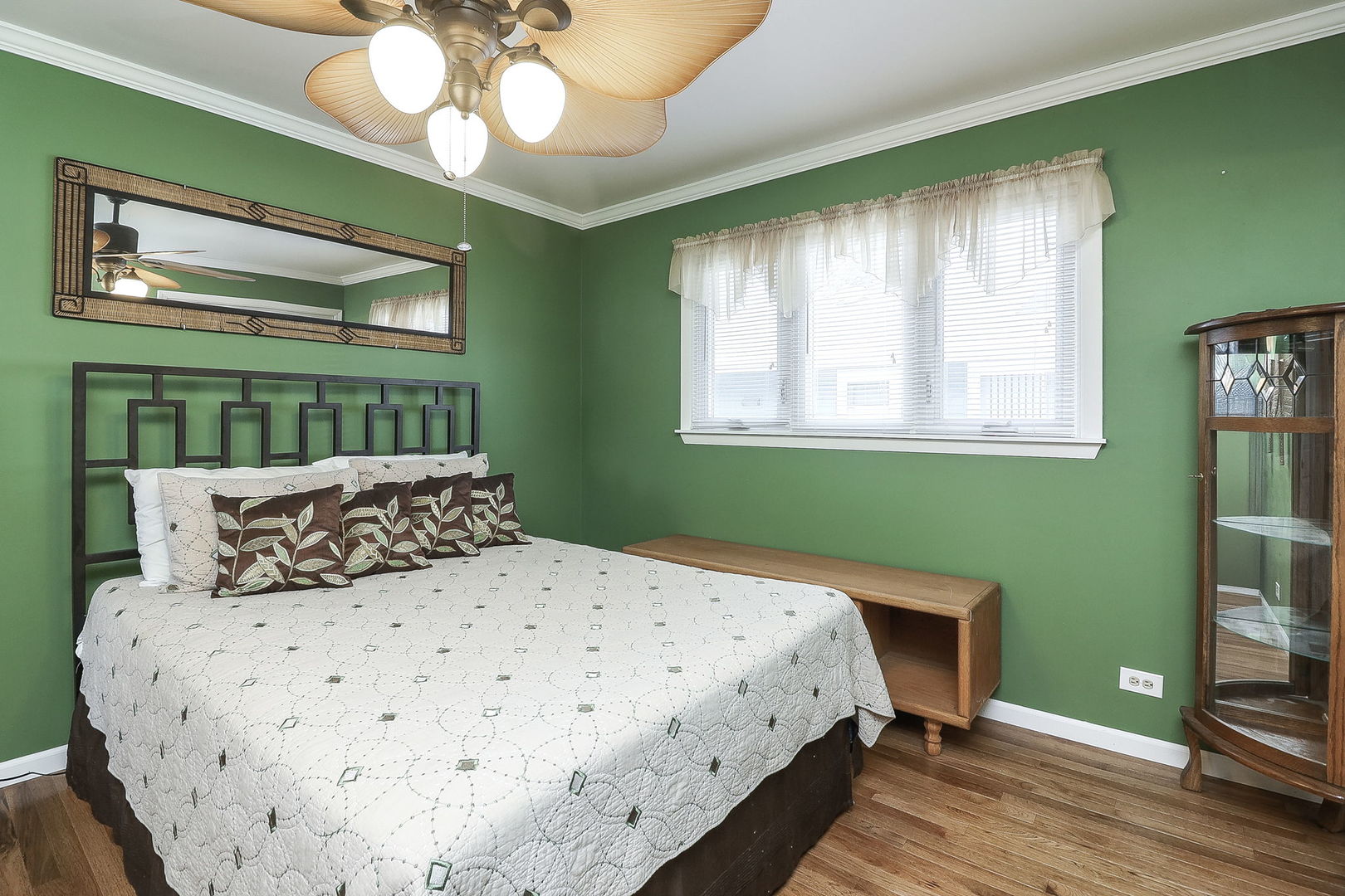 611 Houston, Lemont, IL 60439