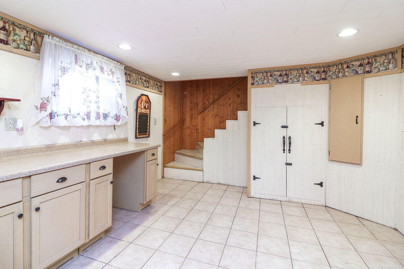 611 Houston, Lemont, IL 60439