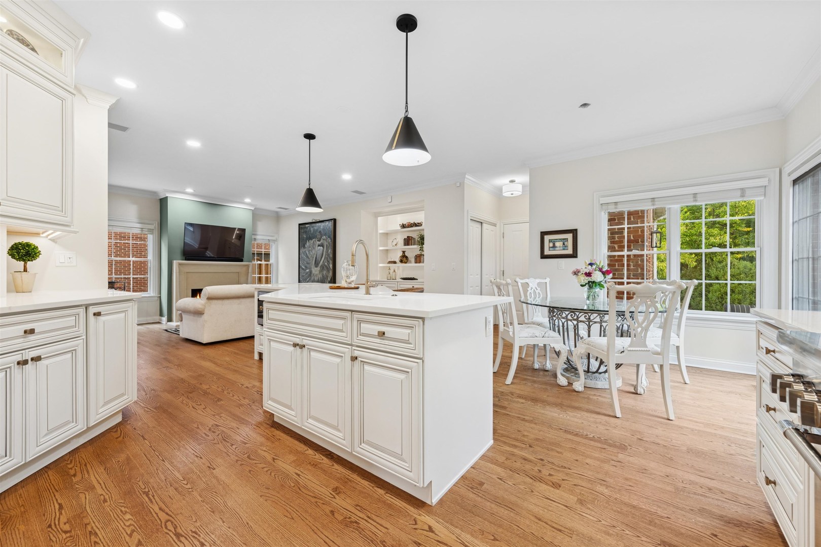 1318 Reid Street, Western Springs, IL 60558