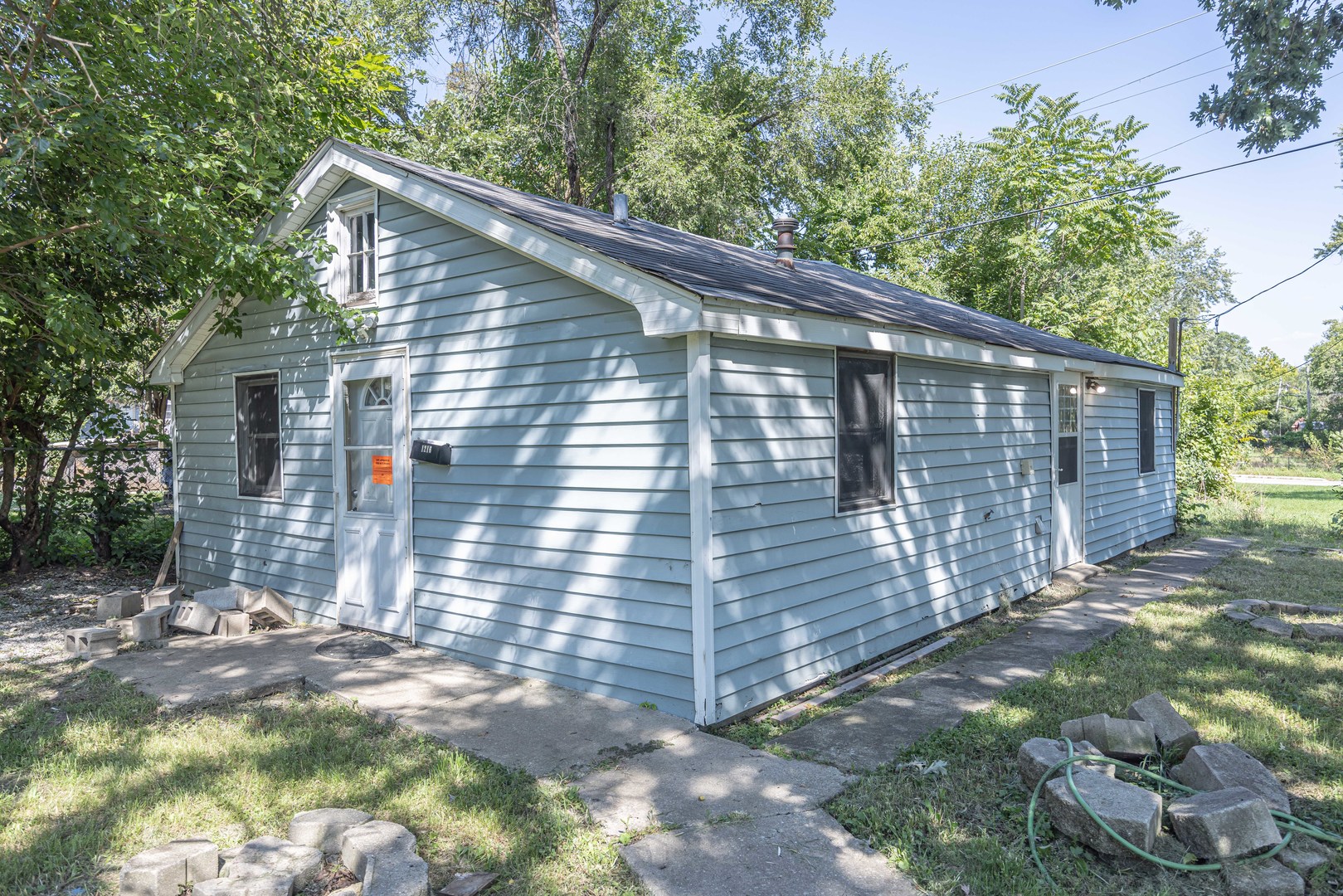 1216 Gould Street, Joliet, IL 60432