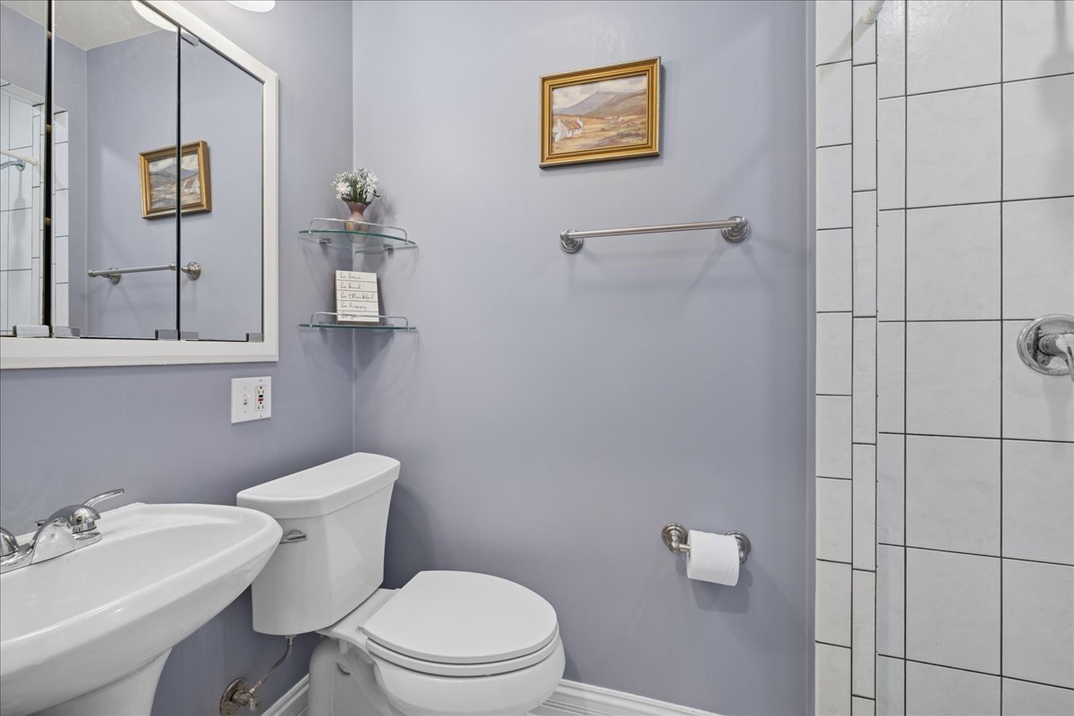 16280 W Woodbine Circle, Vernon Hills, IL 60061